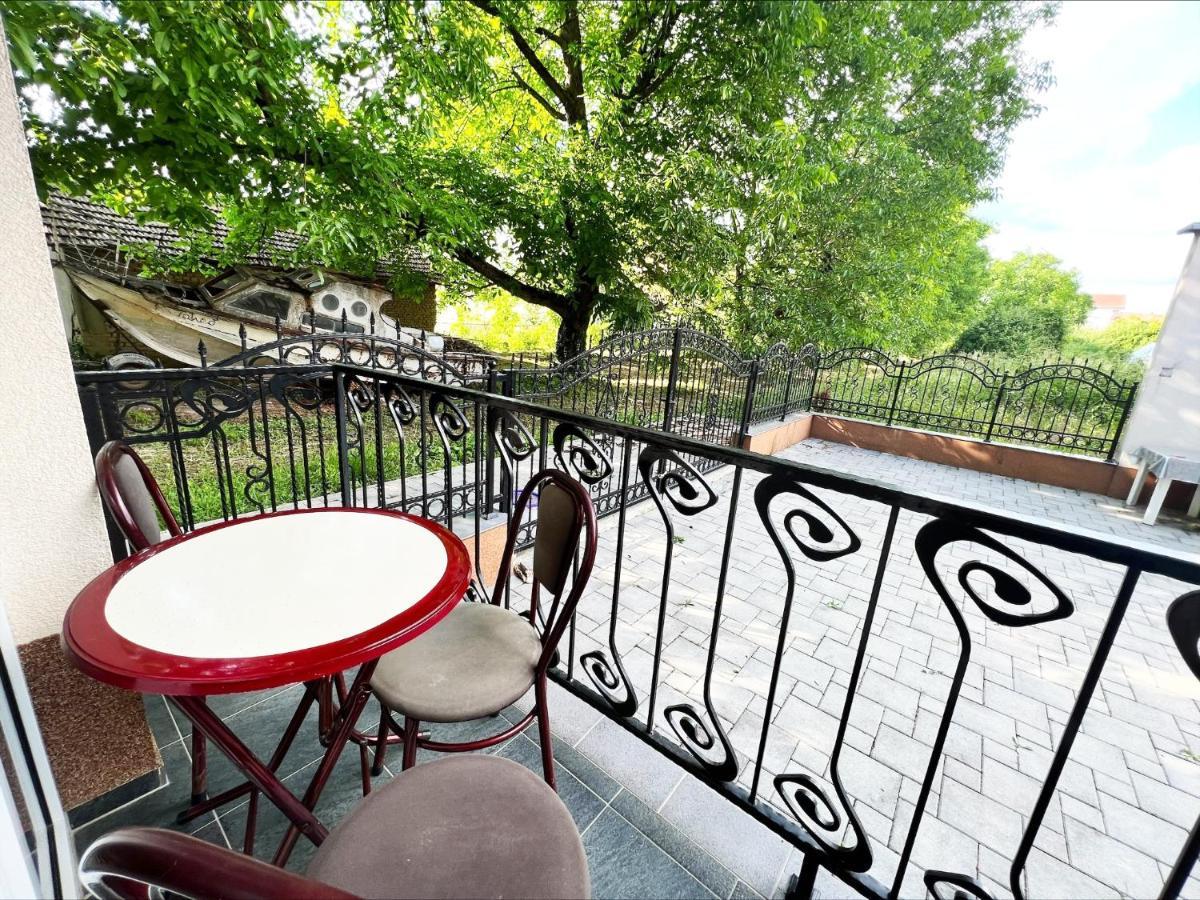 Majap Hostel Ohrid Eksteriør bilde