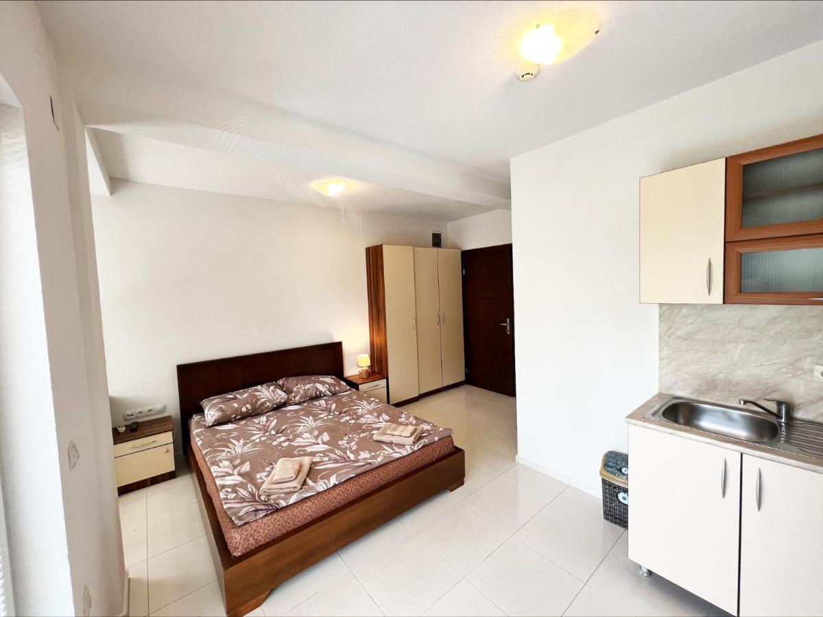 Majap Hostel Ohrid Eksteriør bilde